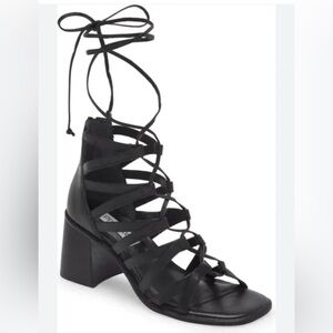 Steve Madden Cherri30 strappy Sandal - black leather - size 8.5
